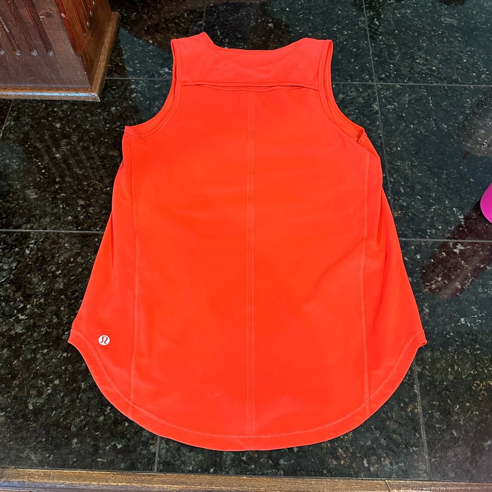 Lululemon sculpt tank top back vent